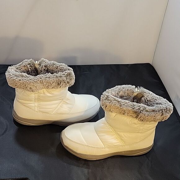 BRAND NEW EVERLAST FUZZY SLIP-ON WOMEN"S ANKLE BOOT - Picture 8 of 13